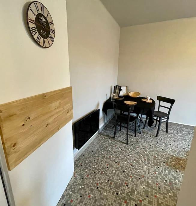 Appartements « La Parenthese » 维桑堡 外观 照片